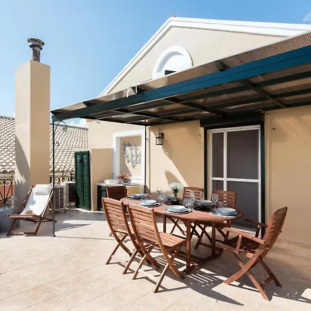 아파트 Arieni Sea View House *